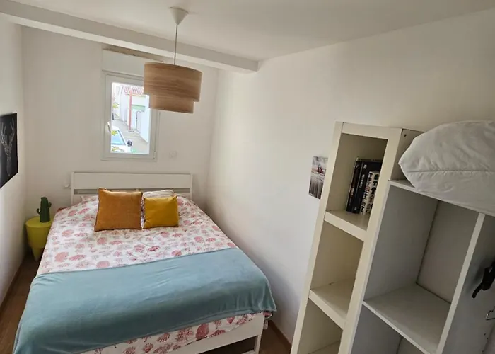 Appartement neuf 6 couchages 50 metres de la plage